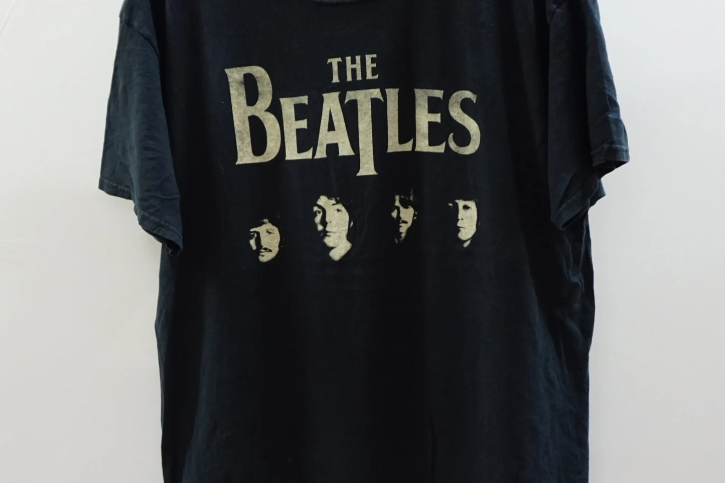 Vintage Black Beatles Tee-Shirt Center