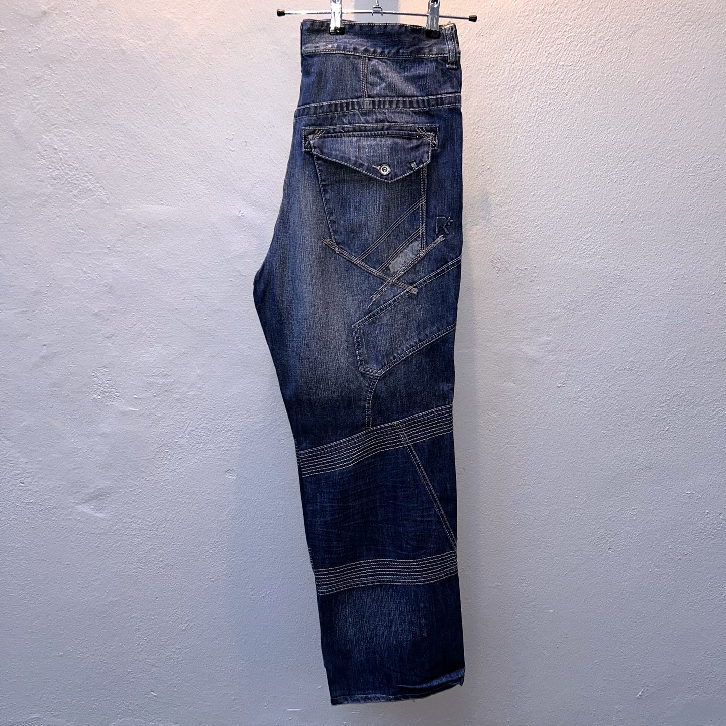 Rocawear Lines Baggy Pants