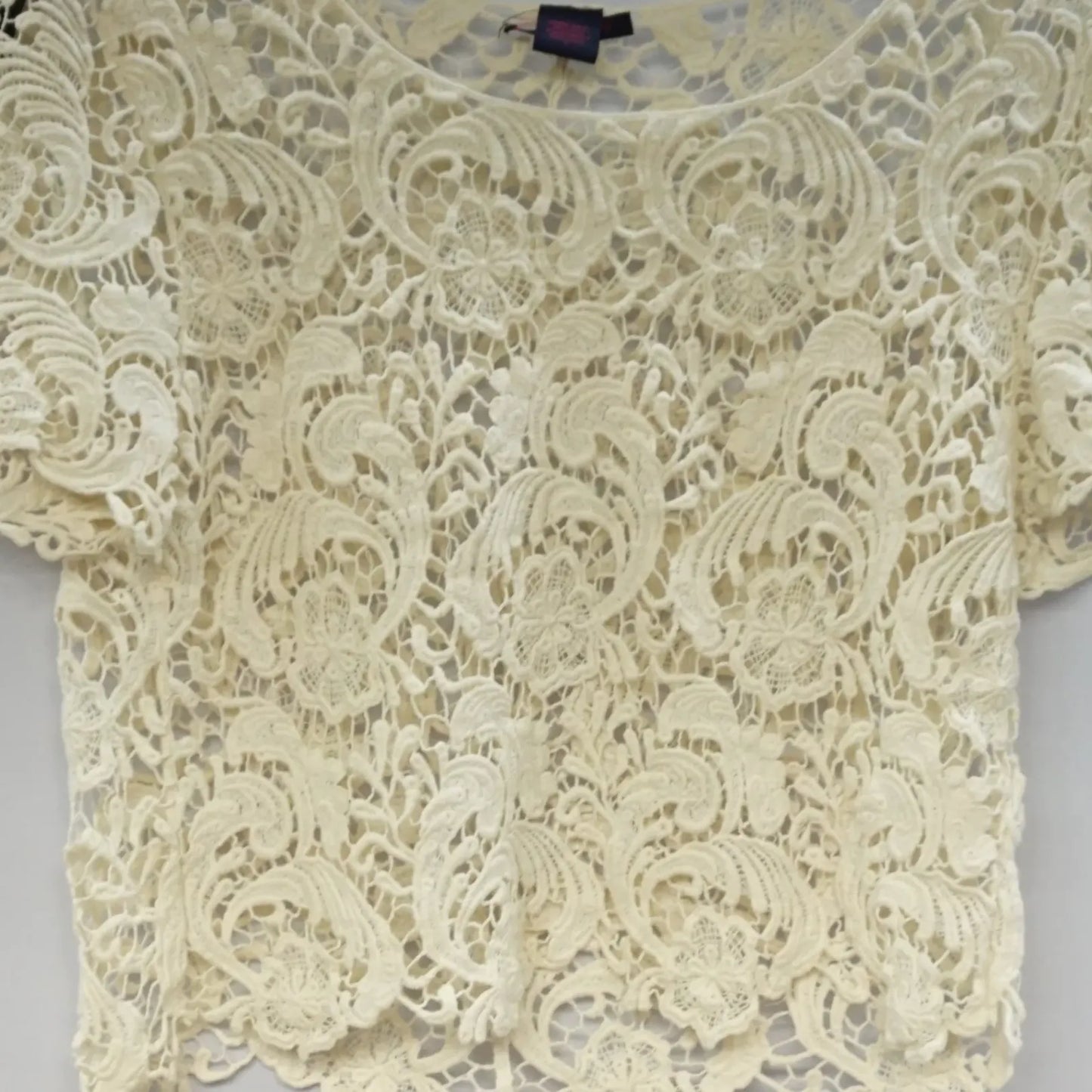 Vintage Cream Crochet Top Center