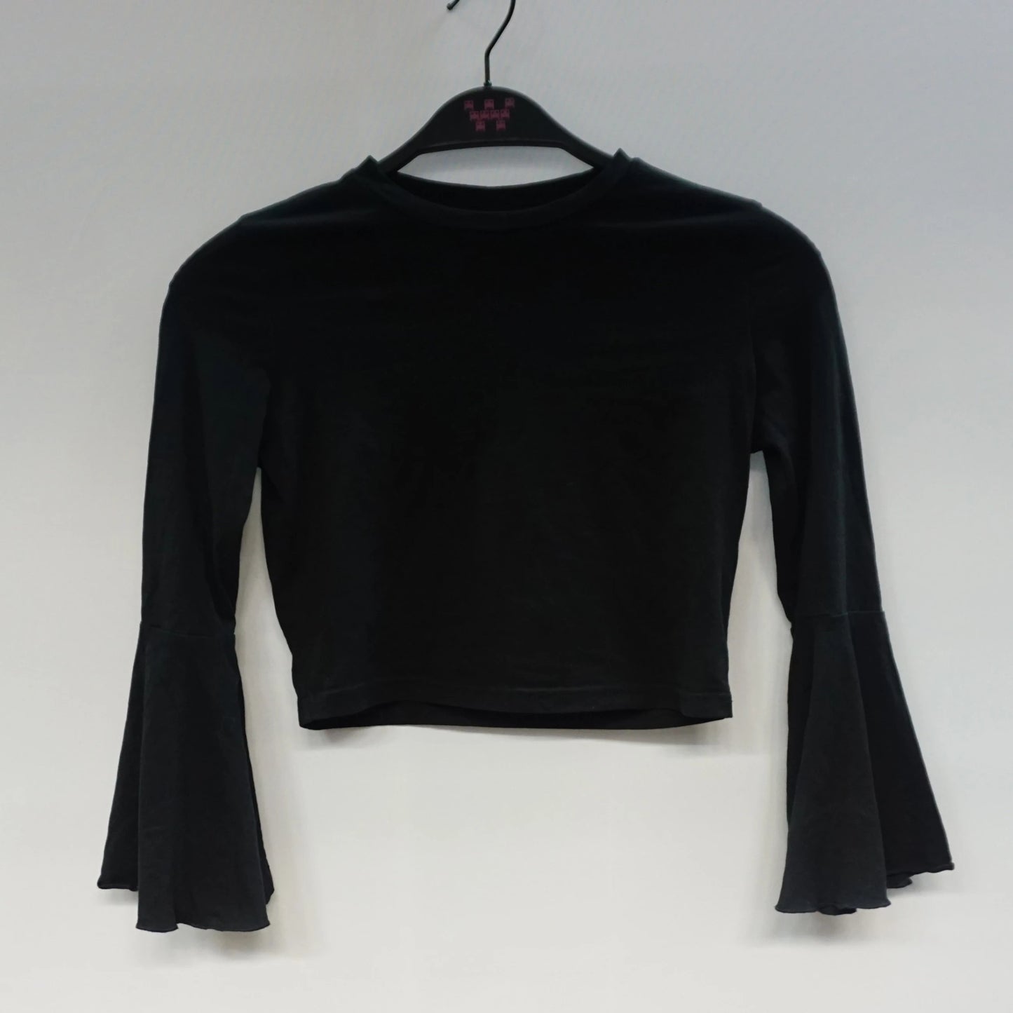 Vintage Black Wild Sleeves Top