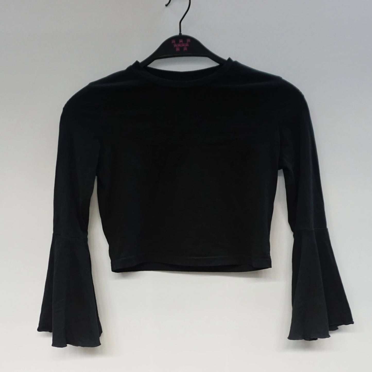 Vintage Black Wild Sleeves Top