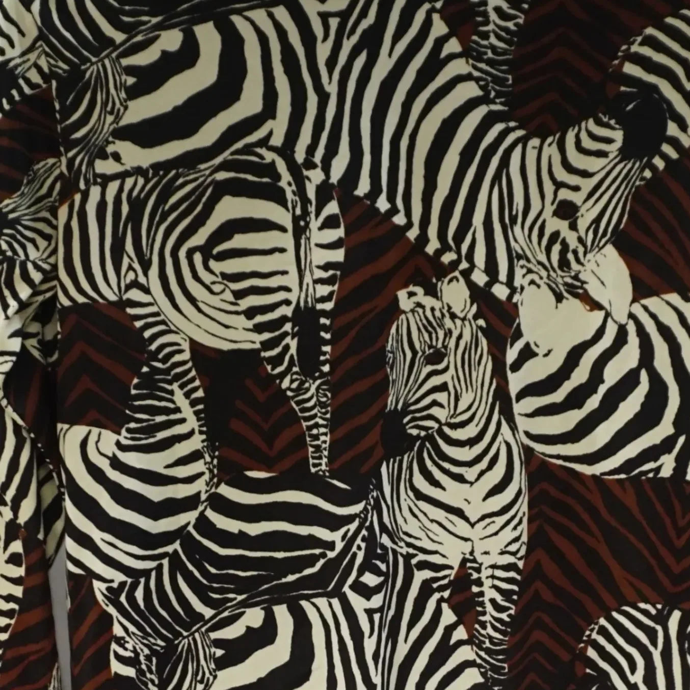 Vintage Zebra Mesh Top Center