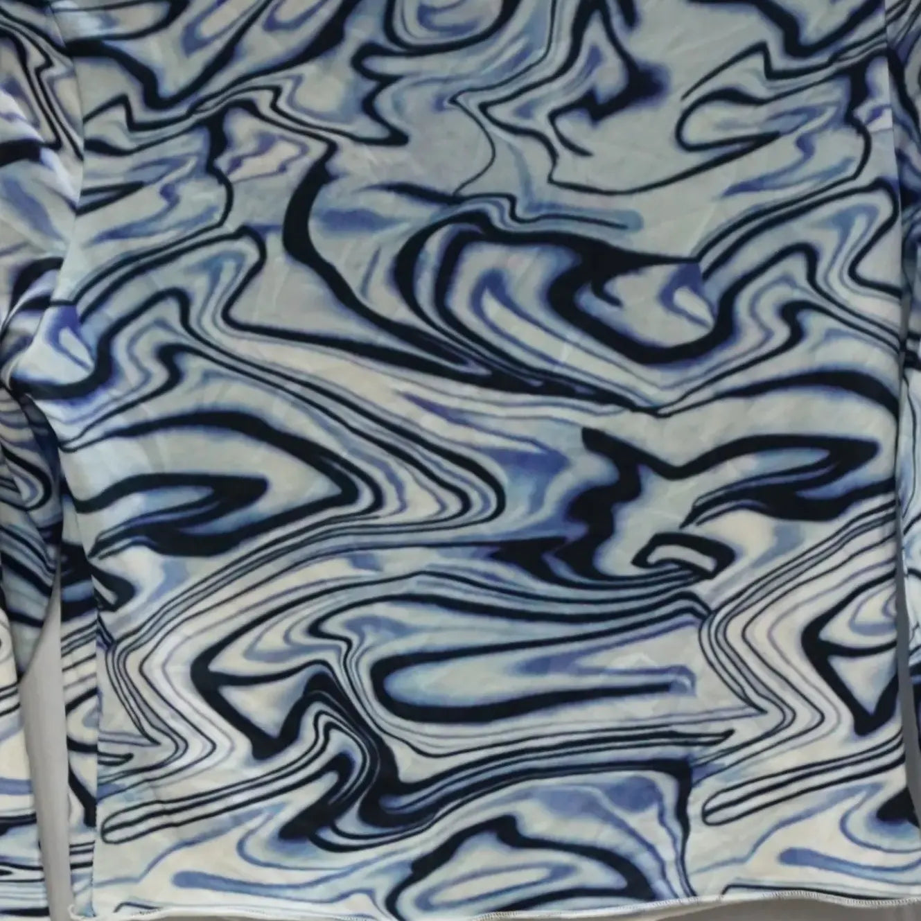 Vintage Blue Mesh Top Center