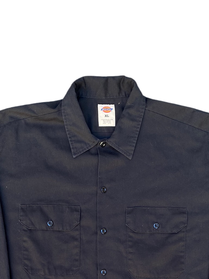 Dickies Men's Work Shirt, Long-Sleeved Button-Down Collar, Two Front Pockets, Black