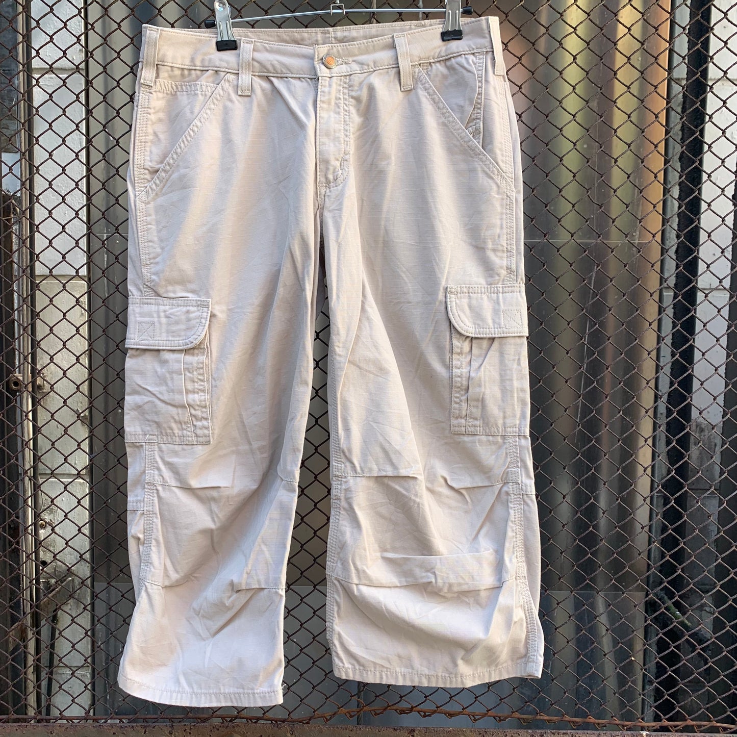 Carhartt Capri Cargo Beige Shorts