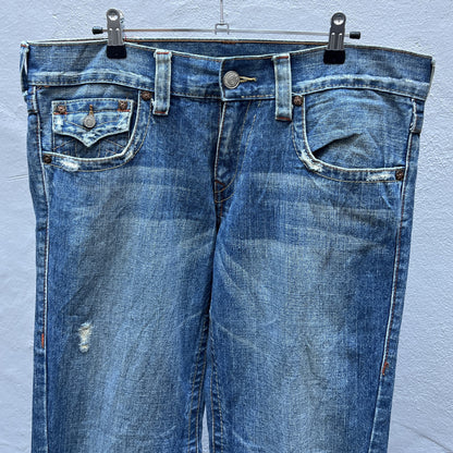 Vintage Bootcut True Religion pants front details